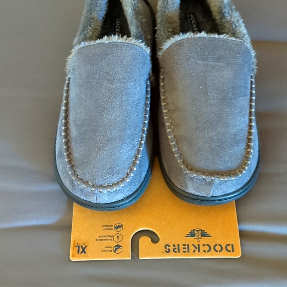 Docker's XL. 11-12. Memory foam Grey SALE